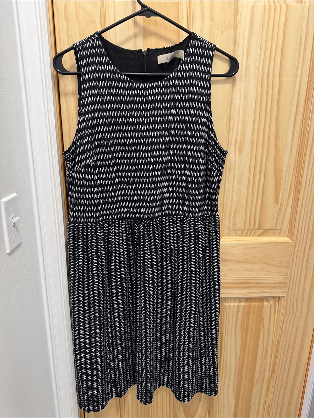 LOFT Black and White Sleeveless Patterned Dress